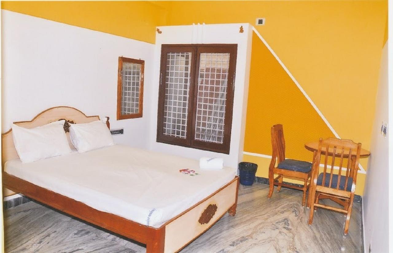 Arunaalaya Residency Hotel Tiruvannamalai Bagian luar foto