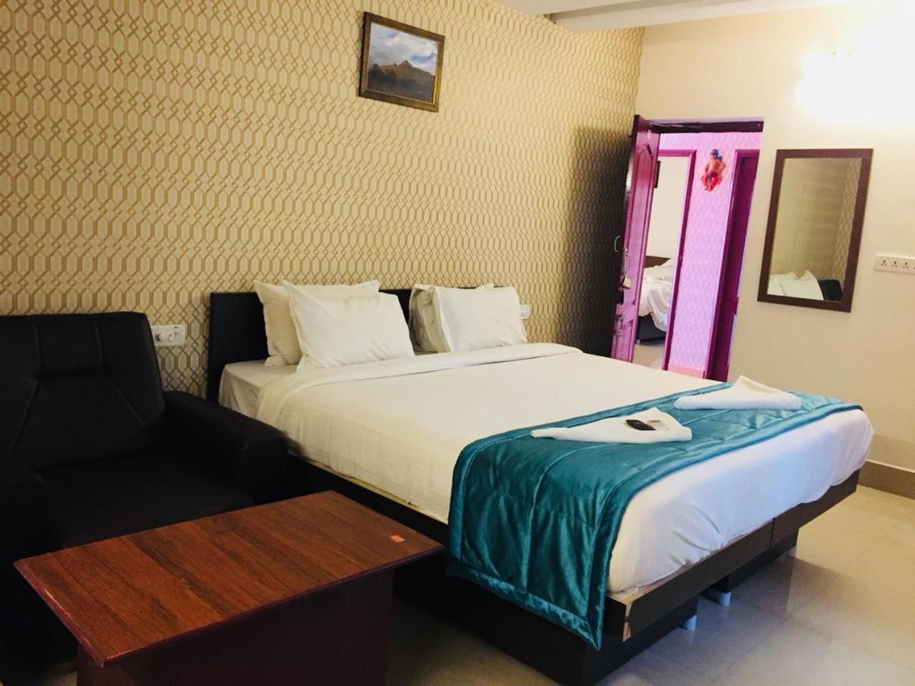 Arunaalaya Residency Hotel Tiruvannamalai Bagian luar foto